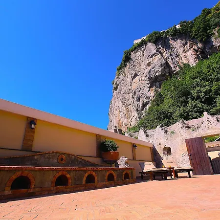 Alba D'oro - Historic Luxury